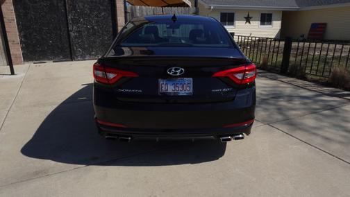 Black 2015 Hyundai SONATA Sport 2.0T