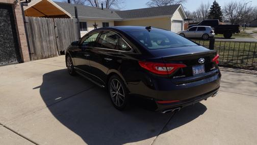 Black 2015 Hyundai SONATA Sport 2.0T