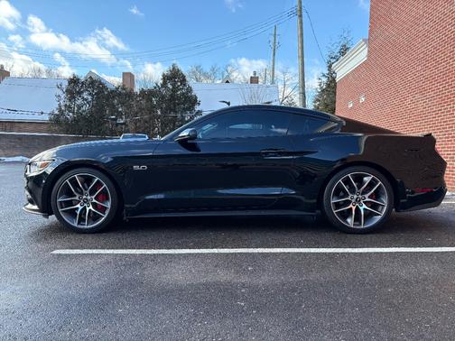 2017 Ford Mustang GT Premium