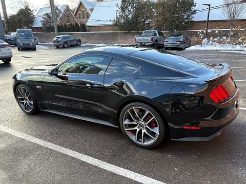 2017 Ford Mustang GT Premium