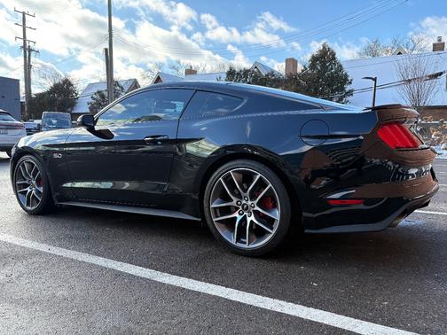 2017 Ford Mustang GT Premium