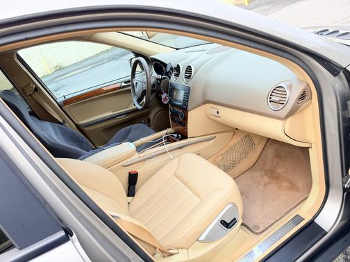 Beige 2008 Mercedes-Benz M-Class ML320 CDI 4MATIC