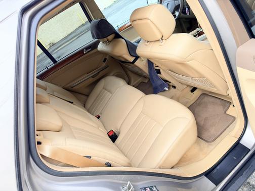 Beige 2008 Mercedes-Benz M-Class ML320 CDI 4MATIC