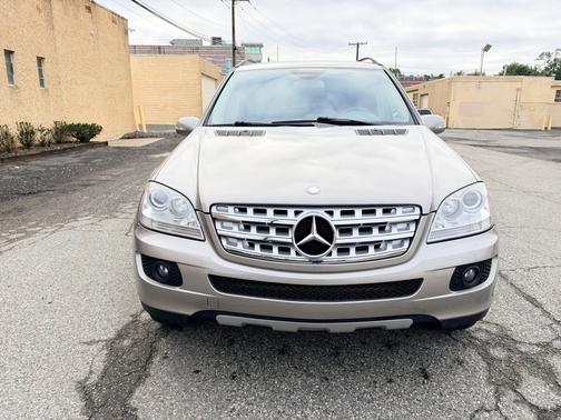 Beige 2008 Mercedes-Benz M-Class ML320 CDI 4MATIC