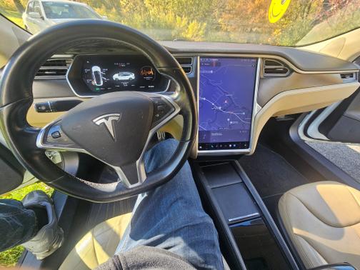 2014 Tesla Model S Performance