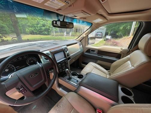 White 2013 Ford F-150 Lariat