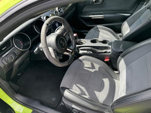 2020 Ford Shelby GT350 Base