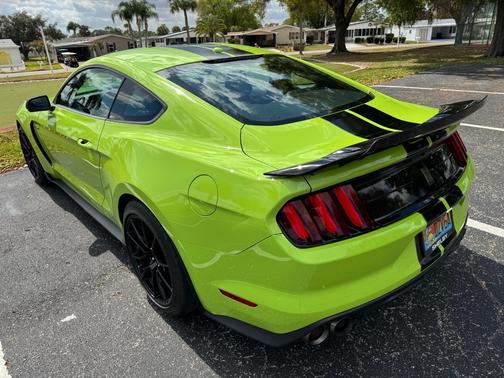 2020 Ford Shelby GT350 Base