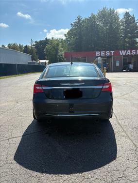 2011 Chrysler 200 Limited