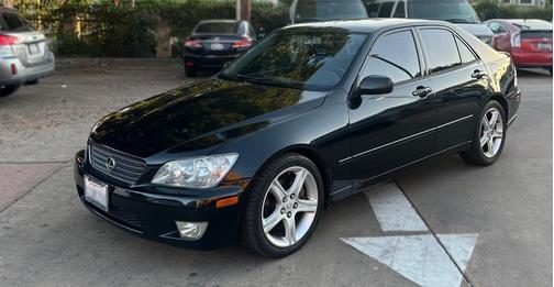 Black 2001 Lexus IS 300 Base