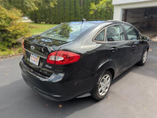 2013 Ford Fiesta SE