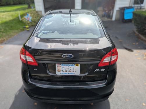 2013 Ford Fiesta SE