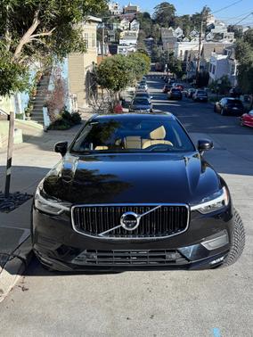 2018 Volvo XC60 T6 Momentum