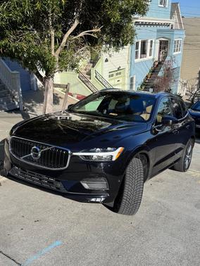 2018 Volvo XC60 T6 Momentum