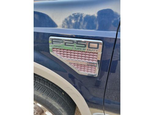 2009 Ford F-250 Lariat Super Duty Crew Cab