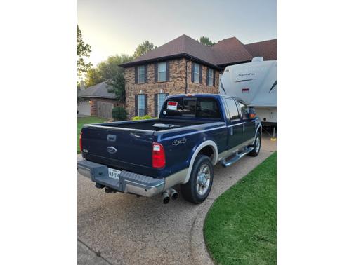 2009 Ford F-250 Lariat Super Duty Crew Cab