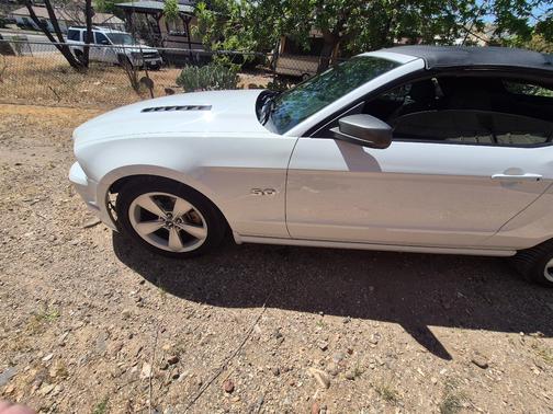 2014 Ford Mustang GT Premium