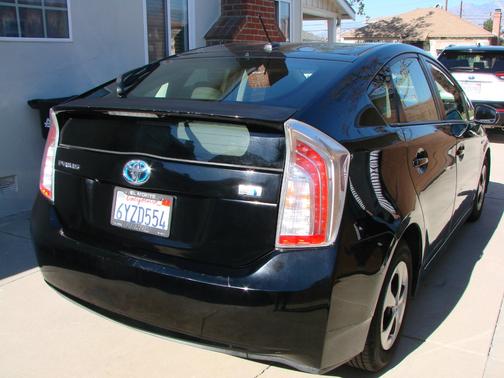 2013 Toyota Prius Three