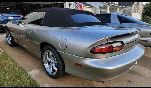 Gold 2001 Chevrolet Camaro Z28