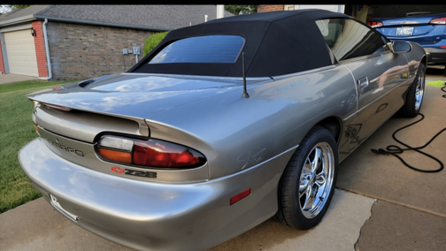 Gold 2001 Chevrolet Camaro Z28