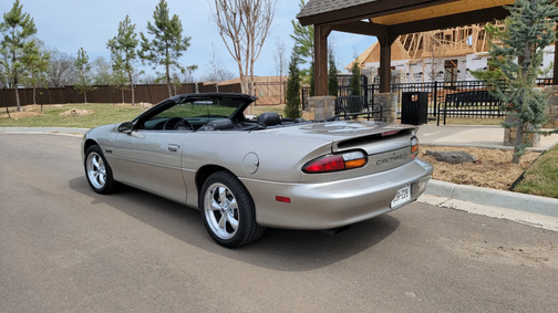 Gold 2001 Chevrolet Camaro Z28