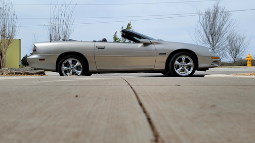 Gold 2001 Chevrolet Camaro Z28