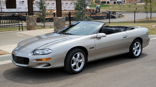 Gold 2001 Chevrolet Camaro Z28
