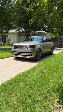 Gold 2025 Land Rover Range Rover P400 SE SWB
