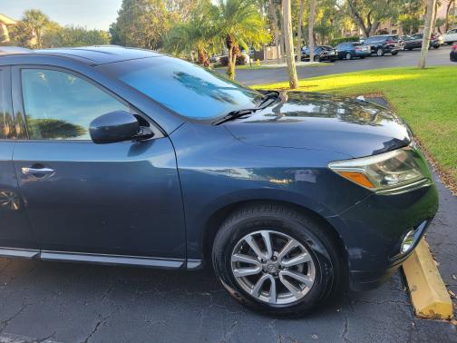 2015 Nissan Pathfinder SV