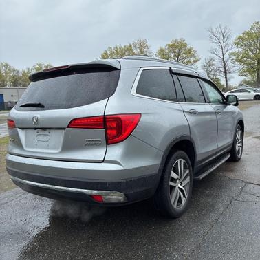 Silver 2017 Honda Pilot Touring