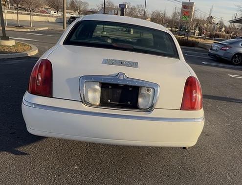 1999 Lincoln Town Car Executive