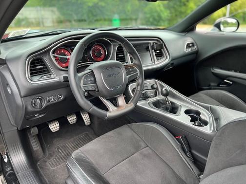 2015 Dodge Challenger SRT Hellcat