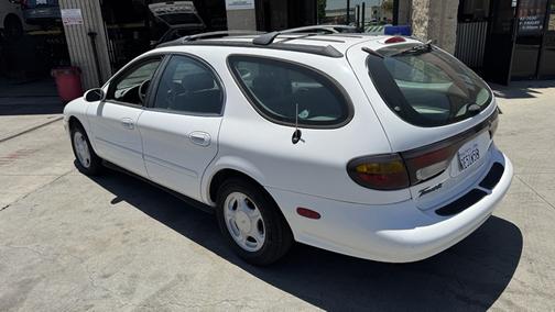 1996 Ford Taurus GL
