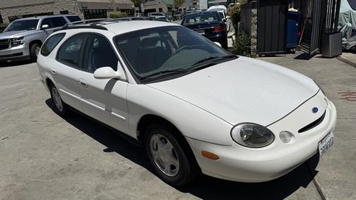 1996 Ford Taurus GL