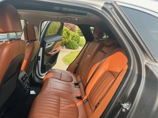 2019 Jaguar F-PACE 30t Portfolio