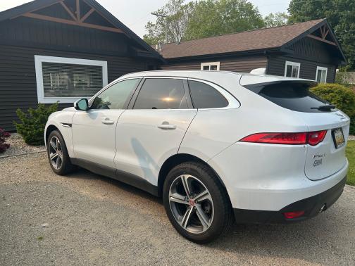 2019 Jaguar F-PACE 30t Portfolio