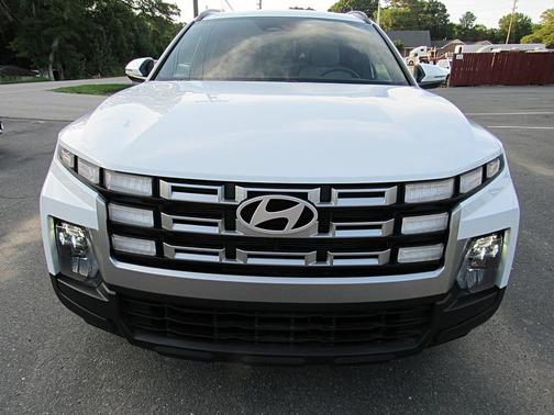White 2025 Hyundai SANTA CRUZ SEL Activity