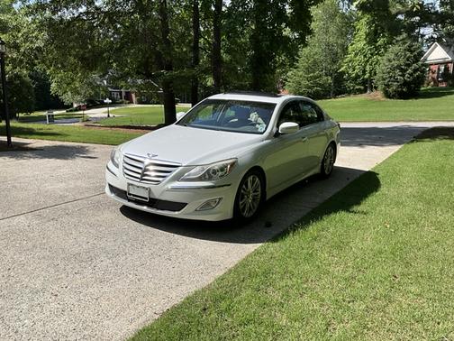 2013 Hyundai Genesis 3.8