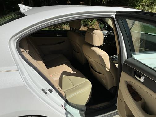 2013 Hyundai Genesis 3.8