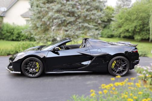 Black 2023 Chevrolet Corvette Z06 w/3LZ