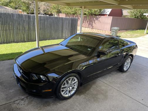 2014 Ford Mustang V6 Premium