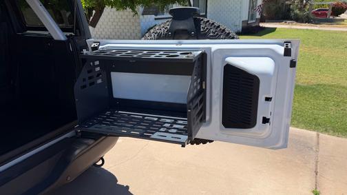 White 2023 Ford Bronco Badlands Advanced