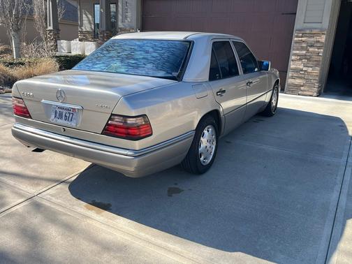 1995 Mercedes-Benz E-Class E300 Diesel