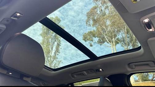 2022 Volvo XC90 T6 Momentum