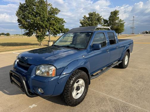 Blue 2002 Nissan Frontier SE Crew Cab