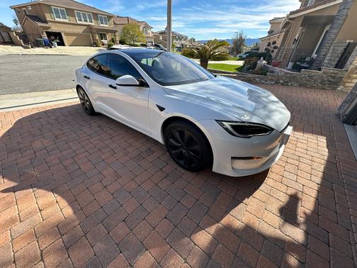 2022 Tesla Model S Long Range