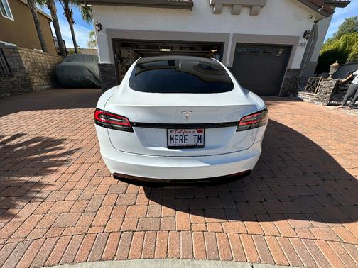 2022 Tesla Model S Long Range