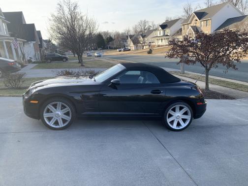 2005 Chrysler Crossfire Base