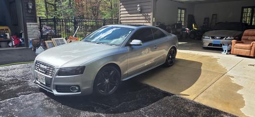 Silver 2011 Audi S5 4.2 Prestige