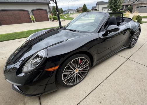 2018 Porsche 911 Carrera 4S
